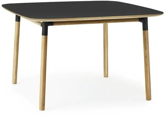 Normann Copenhagen Form 餐桌 120 x 120 厘米 橡木/灰色